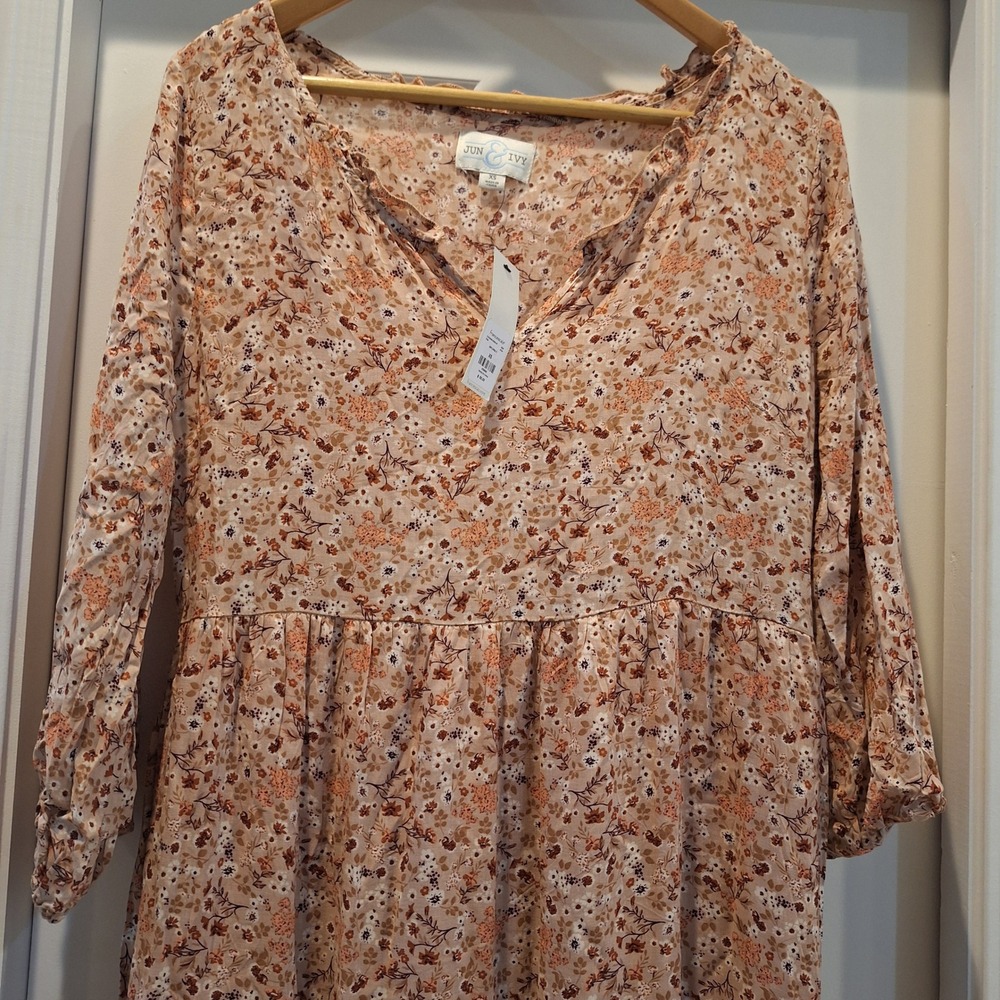 New Jun & Ivy Maxi Dress Sz XS Peach Floral Ruffle VNeck Francesca's Cottagecore